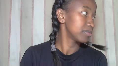 minouch211907 online show from 14, 12, 2025