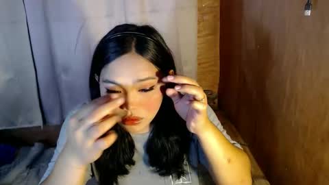 Snapshot of mira_luna222 chatting on 29, 11, 2025 Mira Bella online show from 29, 11, 2025