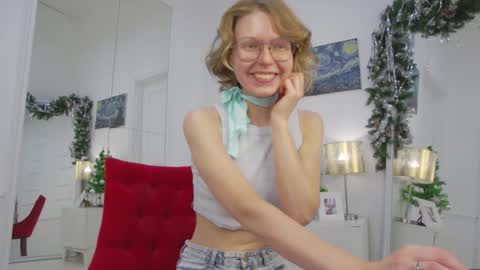 mira_marni online show from 4, 12, 2025