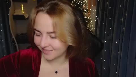 Snapshot of mira_mermayd chatting on 20, 12, 2025 Mira online show from 20, 12, 2025