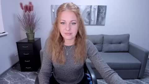 Snapshot of mira_whites chatting on 31, 1, 2025 Mira online show from 31, 1, 2025