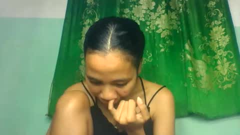 Snapshot of mirah881 chatting on 8, 6, 2026 mirah881 online show from 8, 6, 2026