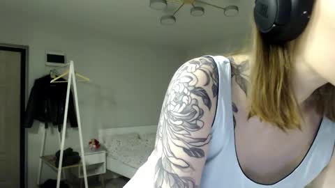 Snapshot of mirakissss chatting on 16, 2, 2026 Mira online show from 16, 2, 2026