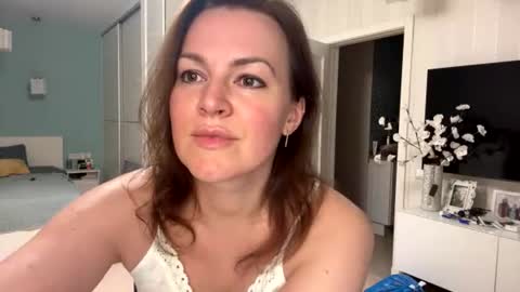 Snapshot of miraluxe chatting on 29, 6, 2026 miraluxe online show from 29, 6, 2026