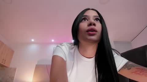 Snapshot of miranda_crawfor chatting on 30, 9, 2025 miranda_crawfor online show from 30, 9, 2025