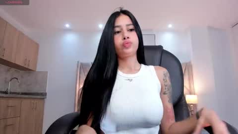 Snapshot of miranda_crawfor chatting on 21, 10, 2025 miranda_crawfor online show from 21, 10, 2025