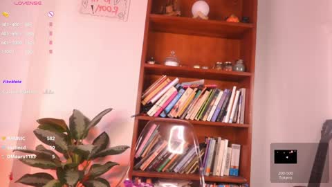 Snapshot of miranditaa chatting on 4, 12, 2024 MIRANDA HERNANDEZ online show from 4, 12, 2024