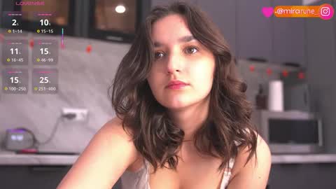 Snapshot of mirarune chatting on 28, 10, 2025 mirarune online show from 28, 10, 2025