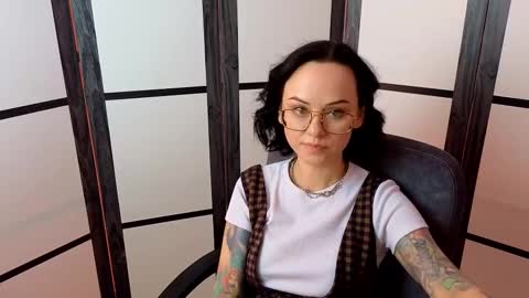 Snapshot of mirasky chatting on 8, 2, 2025 Mira online show from 8, 2, 2025