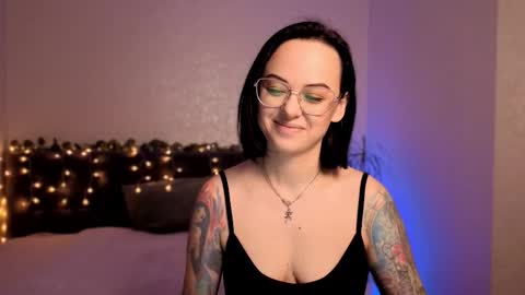 MiraSkyy online show from 15, 12, 2025