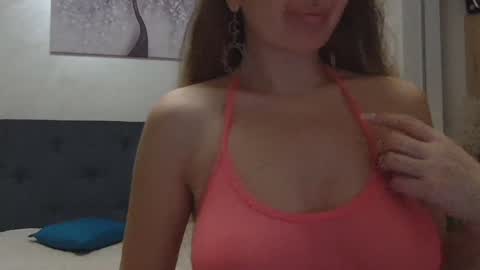 Snapshot of miriam04 chatting on 20, 1, 2025 miriam04 online show from 20, 1, 2025