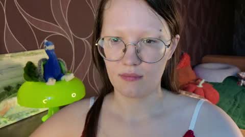 Snapshot of miriamor chatting on 22, 5, 2026 Mira online show from 22, 5, 2026