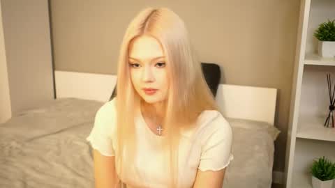 Snapshot of mirianscorgie chatting on 18, 10, 2025 Elsa online show from 18, 10, 2025