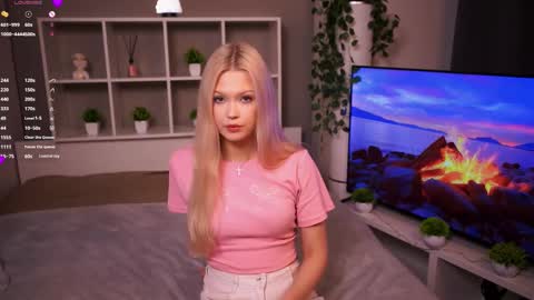 Snapshot of mirianscorgie chatting on 2, 11, 2025 Elsa online show from 2, 11, 2025