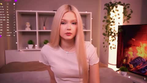 Snapshot of mirianscorgie chatting on 3, 11, 2025 Elsa online show from 3, 11, 2025