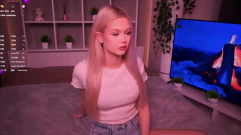 Snapshot of mirianscorgie chatting on 4, 11, 2025 Elsa online show from 4, 11, 2025