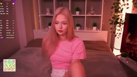 Snapshot of mirianscorgie chatting on 7, 11, 2025 Elsa online show from 7, 11, 2025