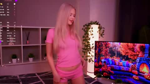 Snapshot of mirianscorgie chatting on 17, 11, 2025 Elsa online show from 17, 11, 2025