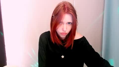 misaki_chan_ online show from 22, 4, 2026