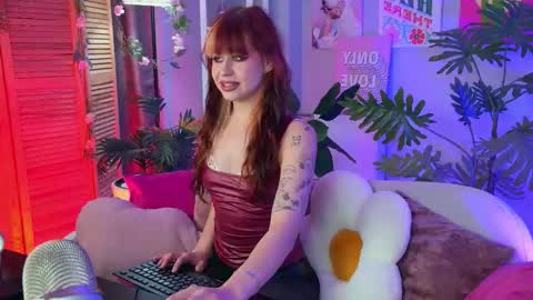 Snapshot of misapage chatting on 11, 9, 2025 Misa online show from 11, 9, 2025