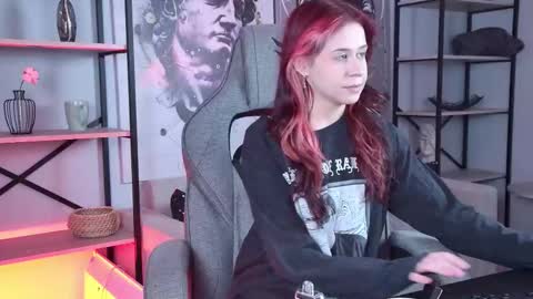 Snapshot of misapage chatting on 28, 11, 2025 Misa online show from 28, 11, 2025