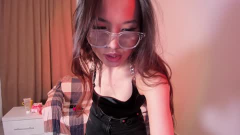 Snapshot of mishel_bless chatting on 4, 1, 2025 Mishel online show from 4, 1, 2025