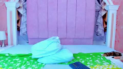 Snapshot of mishell_lovely chatting on 2, 11, 2025 Mishell online show from 2, 11, 2025