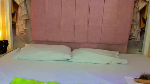 Mishell online show from 12, 2, 2026