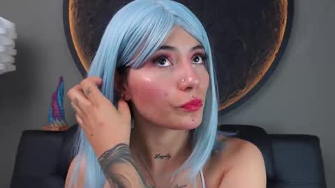 Charlotte online show from 22, 12, 2025