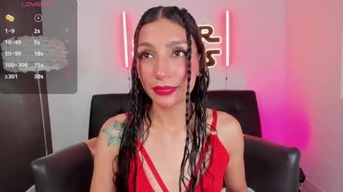 Snapshot of miss___evangeline chatting on 6, 5, 2026 Evangeline online show from 6, 5, 2026