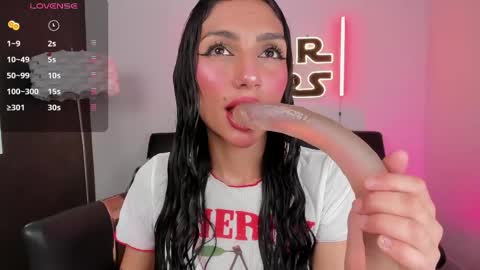 Snapshot of miss___evangeline chatting on 7, 5, 2026 Evangeline online show from 7, 5, 2026