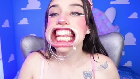 Snapshot of miss___sara chatting on 7, 2, 2025 Sara online show from 7, 2, 2025