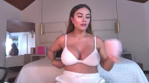 miss__ary_ online show from 2, 5, 2026