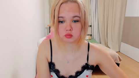 miss__selena online show from 25, 12, 2024