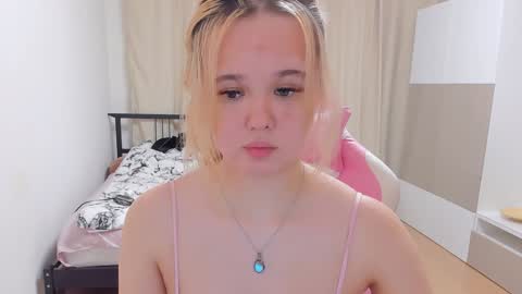 miss__selena online show from 3, 2, 2025