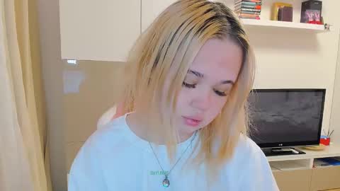 miss__selena online show from 15, 2, 2025