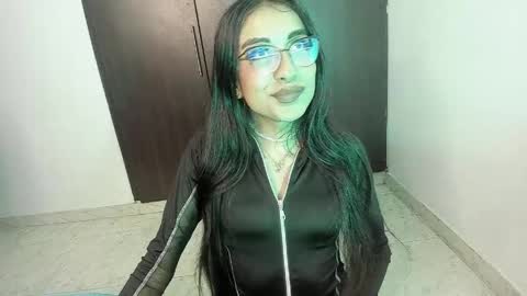 Snapshot of miss_angel0 chatting on 10, 5, 2026 miss_angel0 online show from 10, 5, 2026