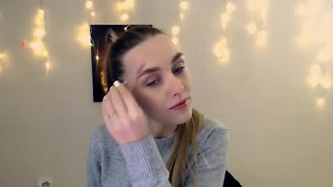 Snapshot of miss_angelina_ chatting on 24, 11, 2025 Angelina online show from 24, 11, 2025