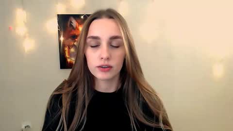 Snapshot of miss_angelina_ chatting on 25, 11, 2025 Angelina online show from 25, 11, 2025