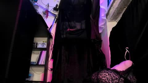 Snapshot of miss_asmodeus chatting on 13, 2, 2025 missAsmodeus online show from 13, 2, 2025