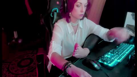 Snapshot of miss_asmodeus chatting on 28, 10, 2025 missAsmodeus online show from 28, 10, 2025