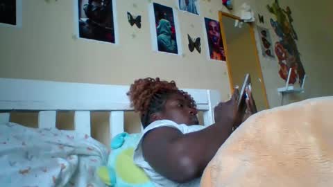 Snapshot of miss_atitude chatting on 15, 10, 2025 miss_atitude online show from 15, 10, 2025