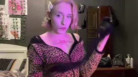 Snapshot of miss_barbie1 chatting on 11, 6, 2026 Anya online show from 11, 6, 2026