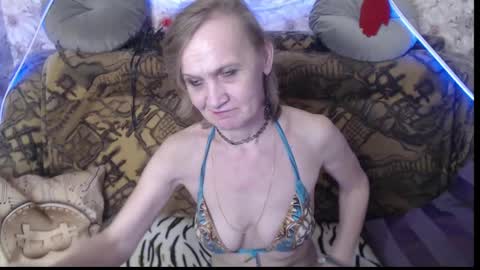 Snapshot of miss_bekker chatting on 2, 12, 2024 ask me online show from 2, 12, 2024
