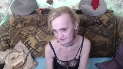 Snapshot of miss_bekker chatting on 2, 1, 2025 ask me online show from 2, 1, 2025