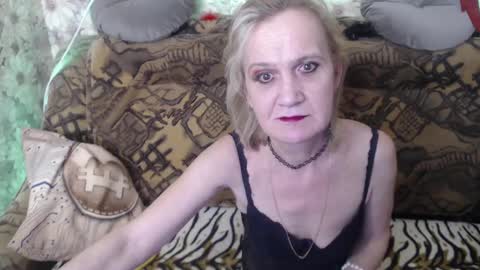 Snapshot of miss_bekker chatting on 30, 1, 2025 ask me online show from 30, 1, 2025