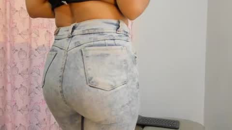 miss_charlotte_ls online show from 26, 9, 2025