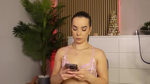 Denise online show from 5, 12, 2025