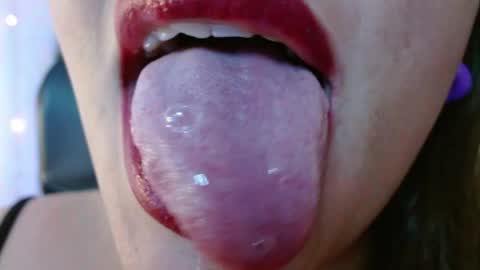 Snapshot of miss_evoleth2 chatting on 10, 4, 2026 Miss Evoleth online show from 10, 4, 2026