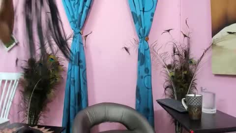 Monica Patricia online show from 1, 10, 2025